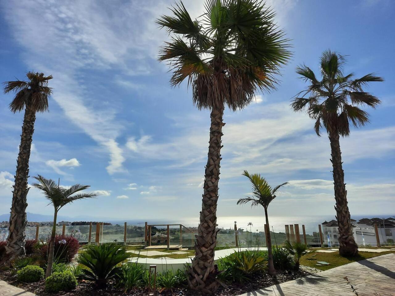 Apartamento Atico Familiar Vistas Al Mar Manilva Exterior foto