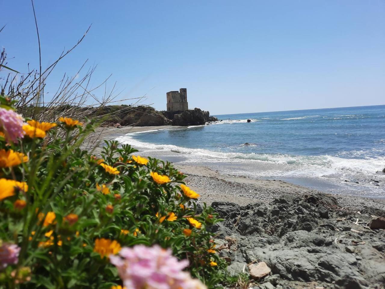 Apartamento Atico Familiar Vistas Al Mar Manilva Exterior foto